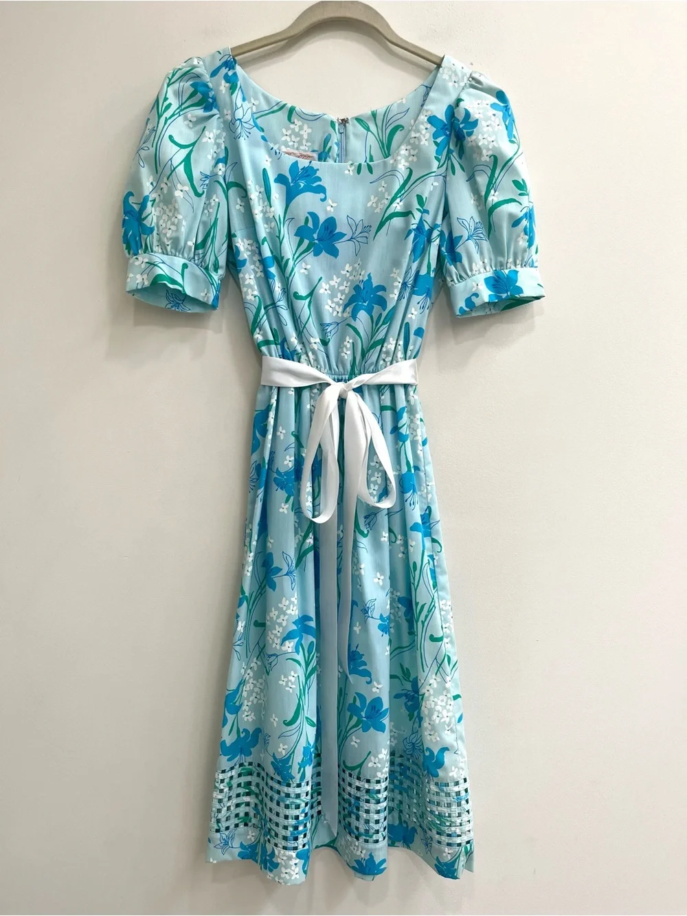 Vintage Lilly Pulitzer 80’s cotton midi dress light blue floral basket weave hem - Picture 1 of 16
